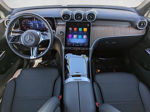 Certified 2025 Mercedes-Benz GLC 300 image 18