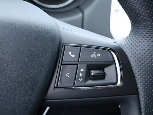 Used 2024 Maserati Levante GT Ultima image 31