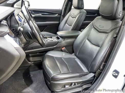 Certified 2024 Cadillac XT5 Premium Luxury w/ LPO, Floor Liner Package AWD/4WD image 10