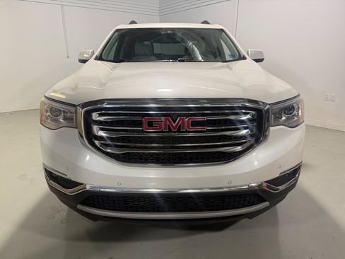 Used 2017 GMC Acadia SLT AWD/4WD image 2