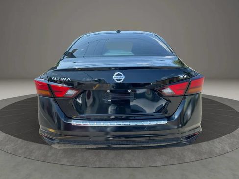 Used 2022 Nissan Altima 2.5 SV FWD image 6