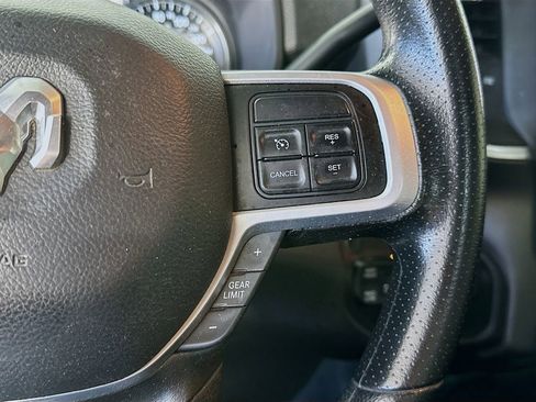 Used 2022 RAM 2500 Big Horn AWD/4WD image 25