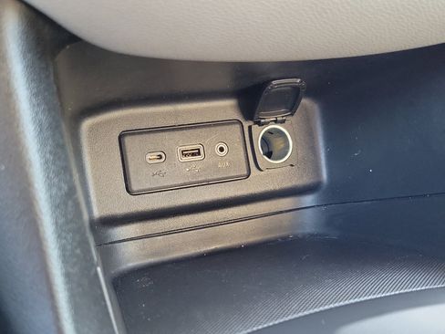 Used 2019 Chevrolet Equinox LS w/ LS Convenience Package image 31