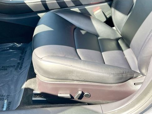 Used 2022 Tesla Model 3 Long Range image 18