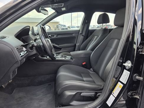 Used 2025 Honda Civic Sport image 12