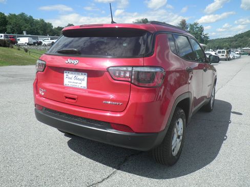 Used 2018 Jeep Compass Sport w/ Tech Group image 5