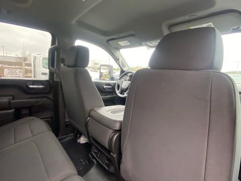 Used 2024 Chevrolet Silverado 2500 W/T w/ WT Convenience Package image 28