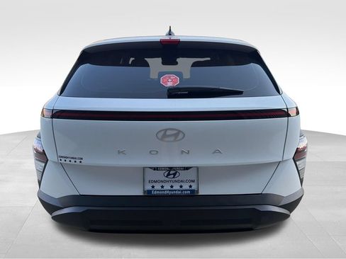 New 2026 Hyundai Kona SE FWD image 5