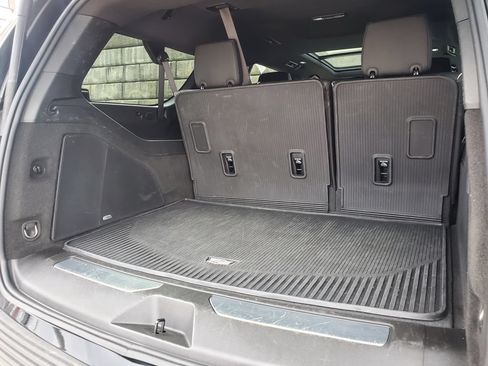 Used 2025 Cadillac Escalade ESV Premium Luxury w/ Touring Package AWD/4WD image 44