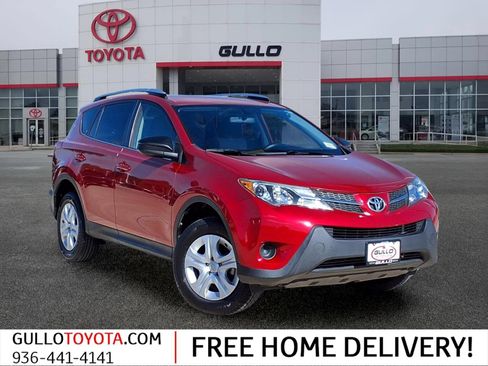Used 2015 Toyota RAV4 LE FWD image 1