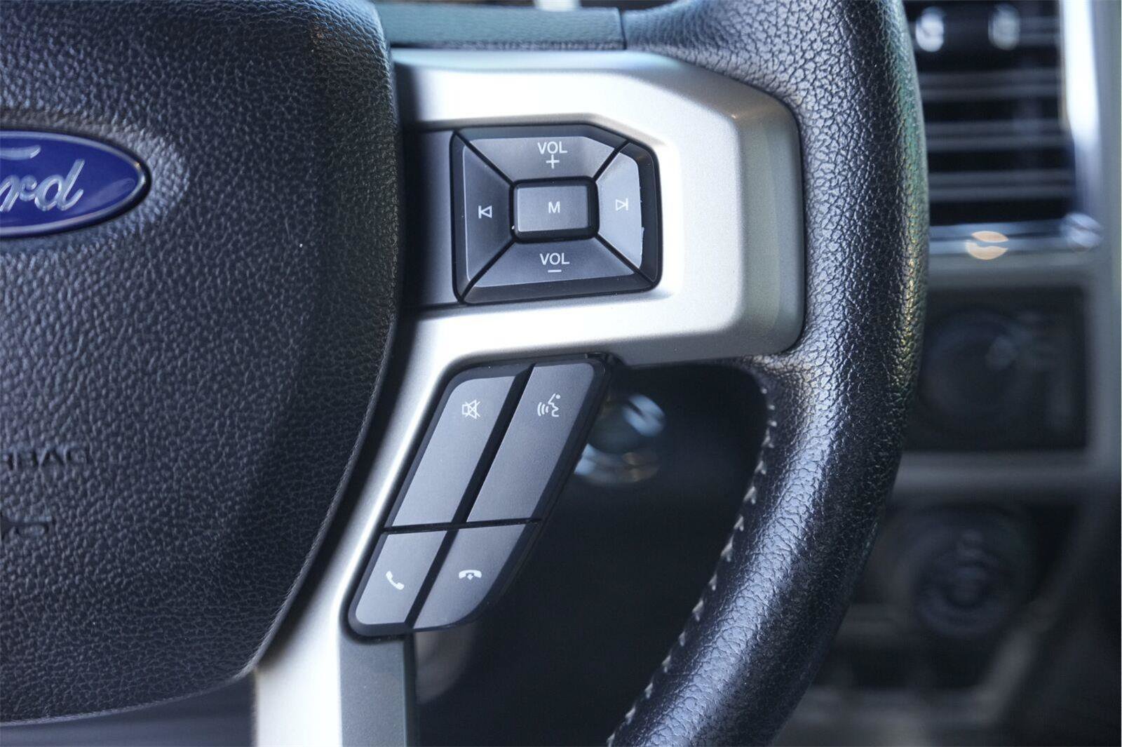 Used 2016 Ford F150 Lariat RWD image 24