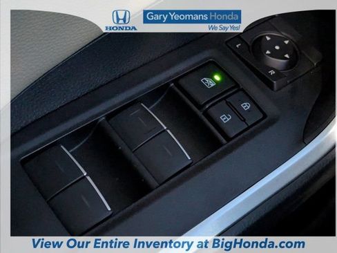 Used 2025 Toyota RAV4 Limited w/ Advanced Technology Package image 27