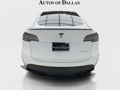 Used 2023 Tesla Model Y Performance AWD/4WD image 9