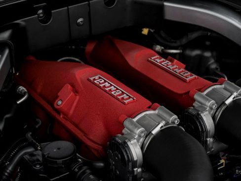 Used 2019 Ferrari Portofino image 95