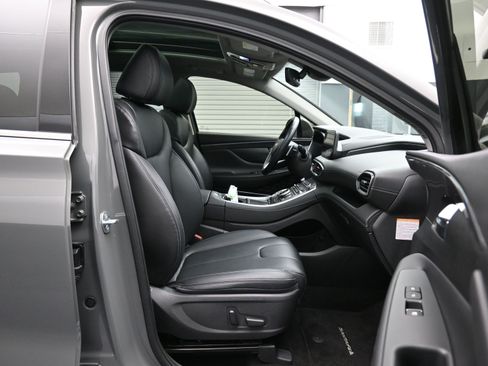 Used 2023 Hyundai Santa Fe SEL Premium image 13