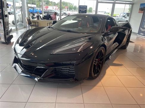 New 2025 Chevrolet Corvette Z06 image 2