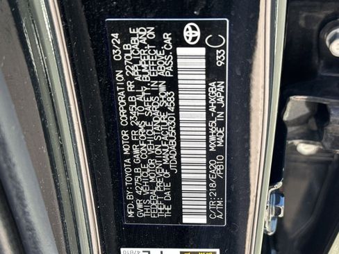 Used 2024 Toyota Prius XLE image 33