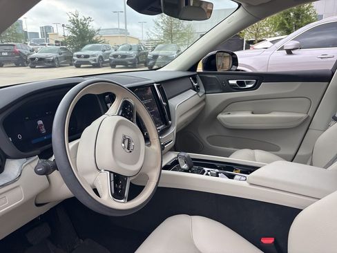 Certified 2024 Volvo XC60 B5 Plus w/ Protection Package Premier image 19