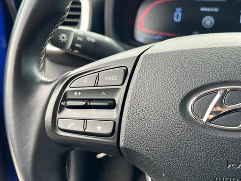 Used 2023 Hyundai Venue Limited w/ Cargo Package FWD image 22