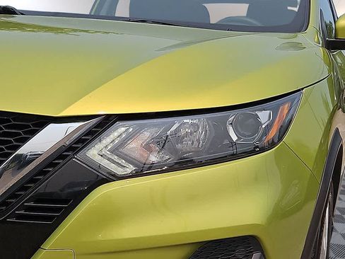 Used 2020 Nissan Rogue Sport SV FWD image 8