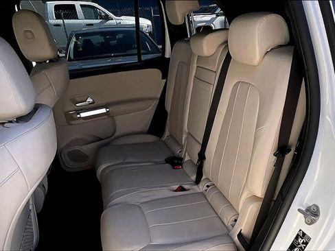 Used 2022 Mercedes-Benz GLB 250 image 20