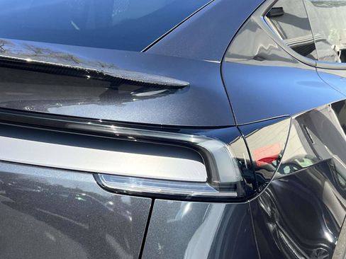 Used 2026 Tesla Model Y 2WD image 10