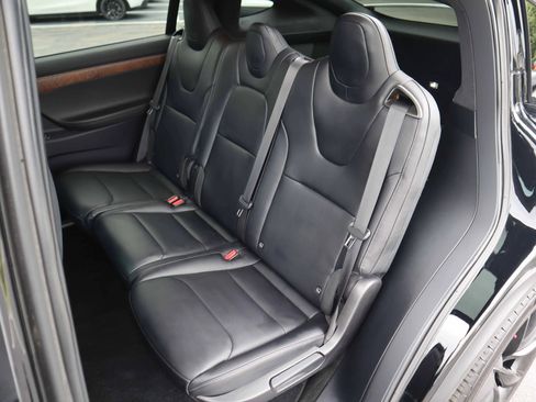 Used 2020 Tesla Model X Long Range AWD/4WD image 3