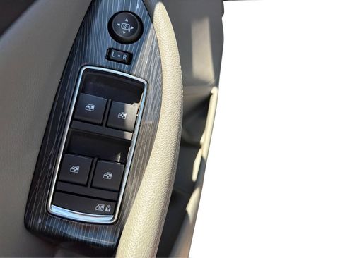 Used 2019 Chevrolet Impala LT w/ LT Leather Package FWD image 29