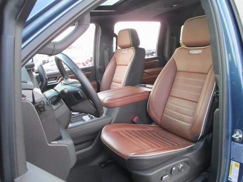 Certified 2024 GMC Sierra 2500 Denali Ultimate w/ Max Trailering Package image 22