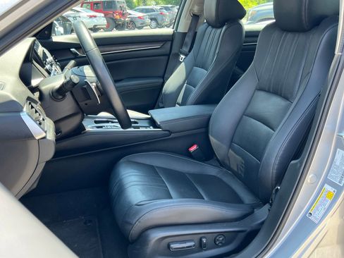 Used 2022 Honda Accord Touring image 15