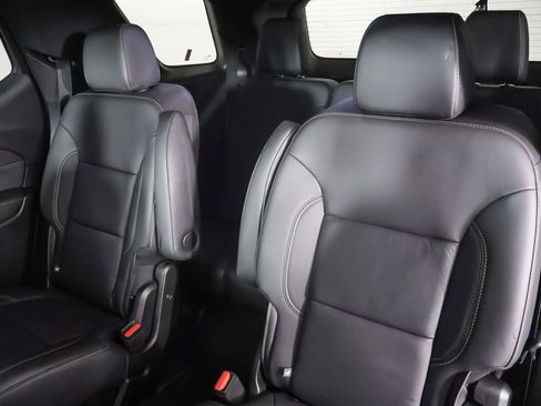 Used 2023 Chevrolet Traverse LT AWD/4WD image 32