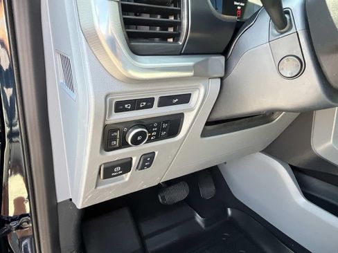 Used 2024 Ford F150 Lariat w/ Equipment Group 502A High AWD/4WD image 36