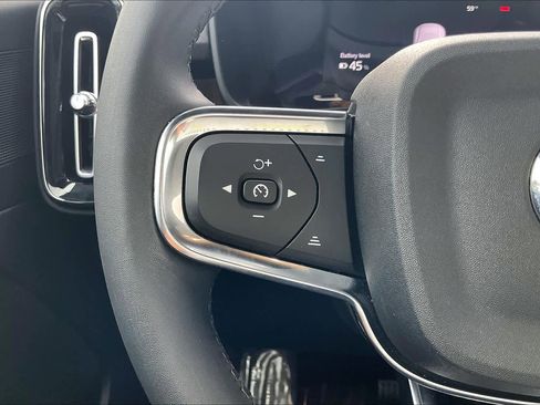 Used 2023 Volvo C40 Recharge Core w/ Climate Package image 21