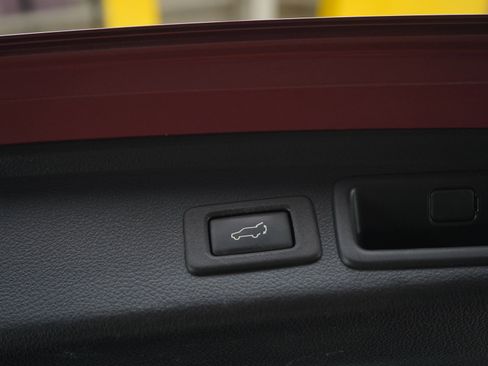 Used 2015 Subaru Forester 2.5i Limited image 17