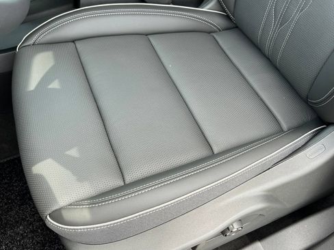 New 2026 Buick Envision Avenir AWD/4WD image 11