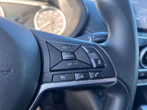 Used 2024 Nissan Sentra SV image 17