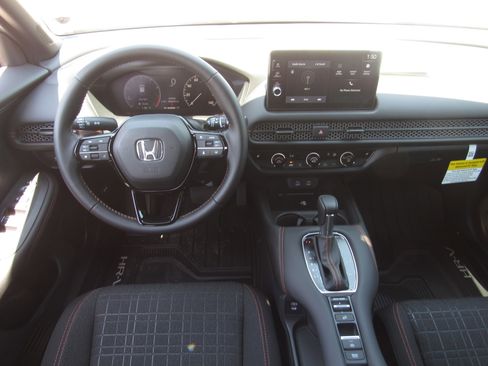New 2026 Honda HR-V Sport image 14