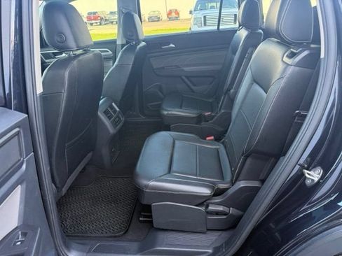 Used 2022 Volkswagen Atlas SEL R-Line AWD/4WD image 22