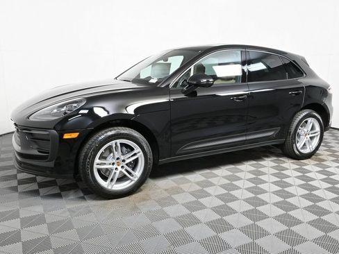 Used 2026 Porsche Macan AWD/4WD image 2