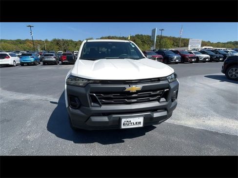 Used 2024 Chevrolet Colorado W/T w/ WT Convenience Package II image 3