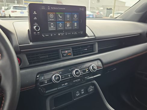 Certified 2024 Honda Pilot TrailSport image 23