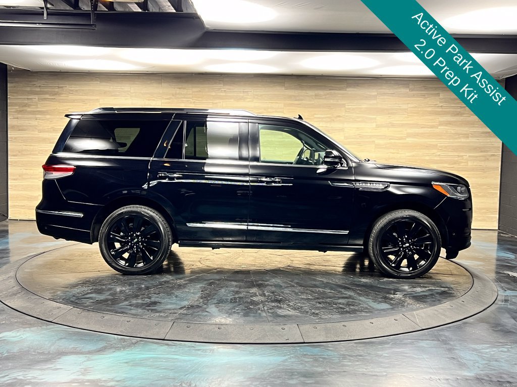 Used 2022 Lincoln Navigator Reserve AWD/4WD image 23
