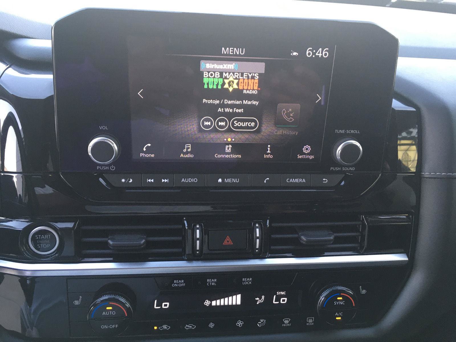 Used 2023 Nissan Pathfinder SV AWD/4WD image 23
