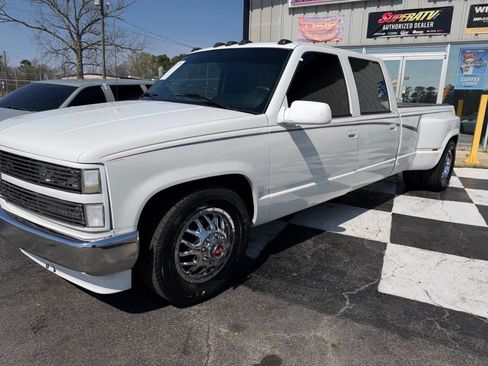 Used 1993 Chevrolet Silverado 3500 2WD Crew Cab image 2