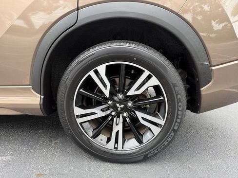 Used 2023 Mitsubishi Eclipse Cross SEL AWD/4WD image 43