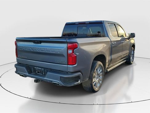 Used 2019 Chevrolet Silverado 1500 High Country w/ High Country Premium Package image 4