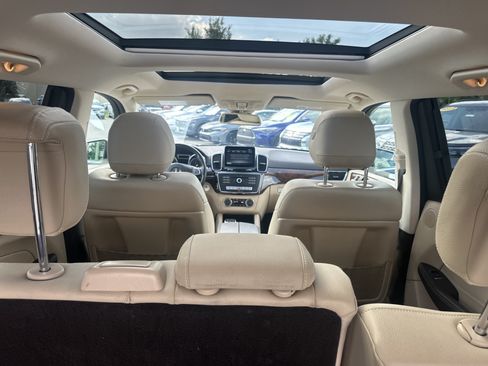 Used 2019 Mercedes-Benz GLS 450 4MATIC image 16