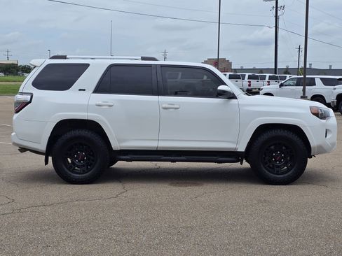 Used 2021 Toyota 4Runner SR5 RWD image 4