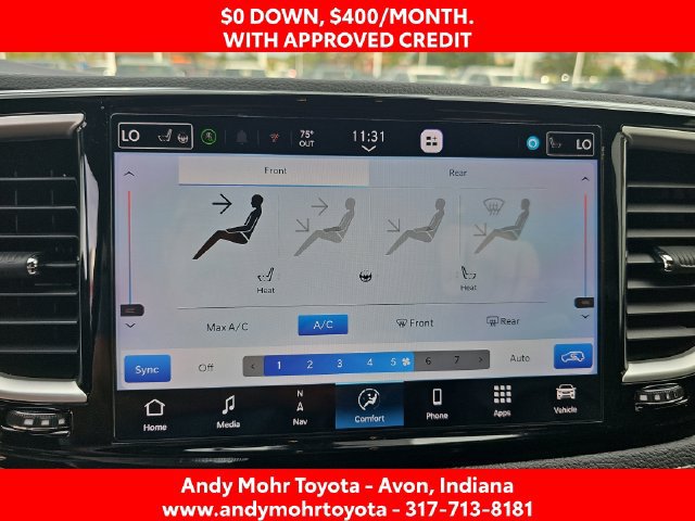 Used 2024 Chrysler Pacifica Limited FWD image 23