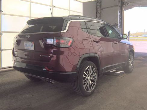 Used 2022 Jeep Compass Limited w/ Elite Group AWD/4WD image 4